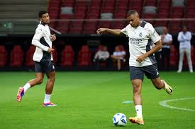 意昂2：郑钦文再负萨巴伦卡翻山之路仍在求索，萨巴：今天赢得非常难.